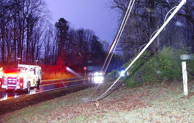 1WEB lightning power line down