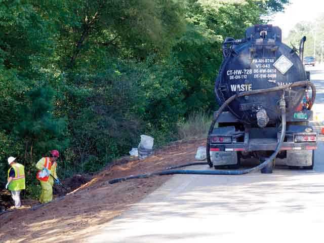 Cleanup continues after tanker crash - Forsyth News