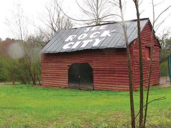 Barn WEB