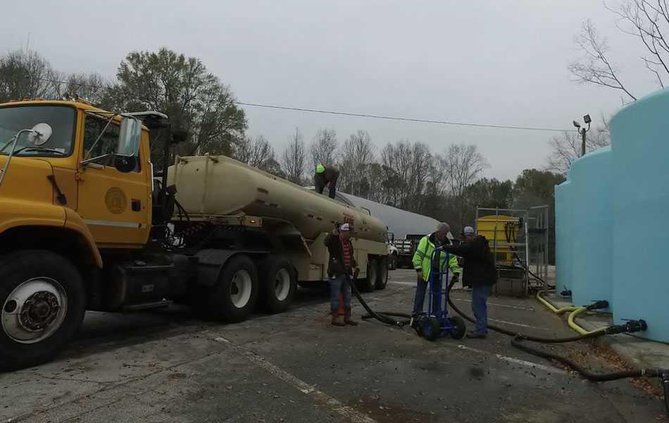 Brine Pumping into Tanker WEB