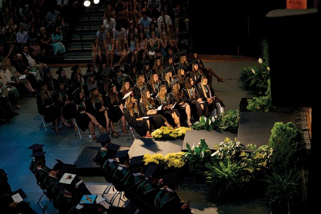 Pinecrestgrad_8_052219_web.jpg