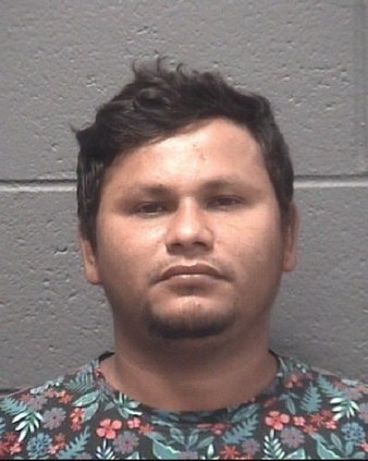 Tonis Divan Benitez-Pineda