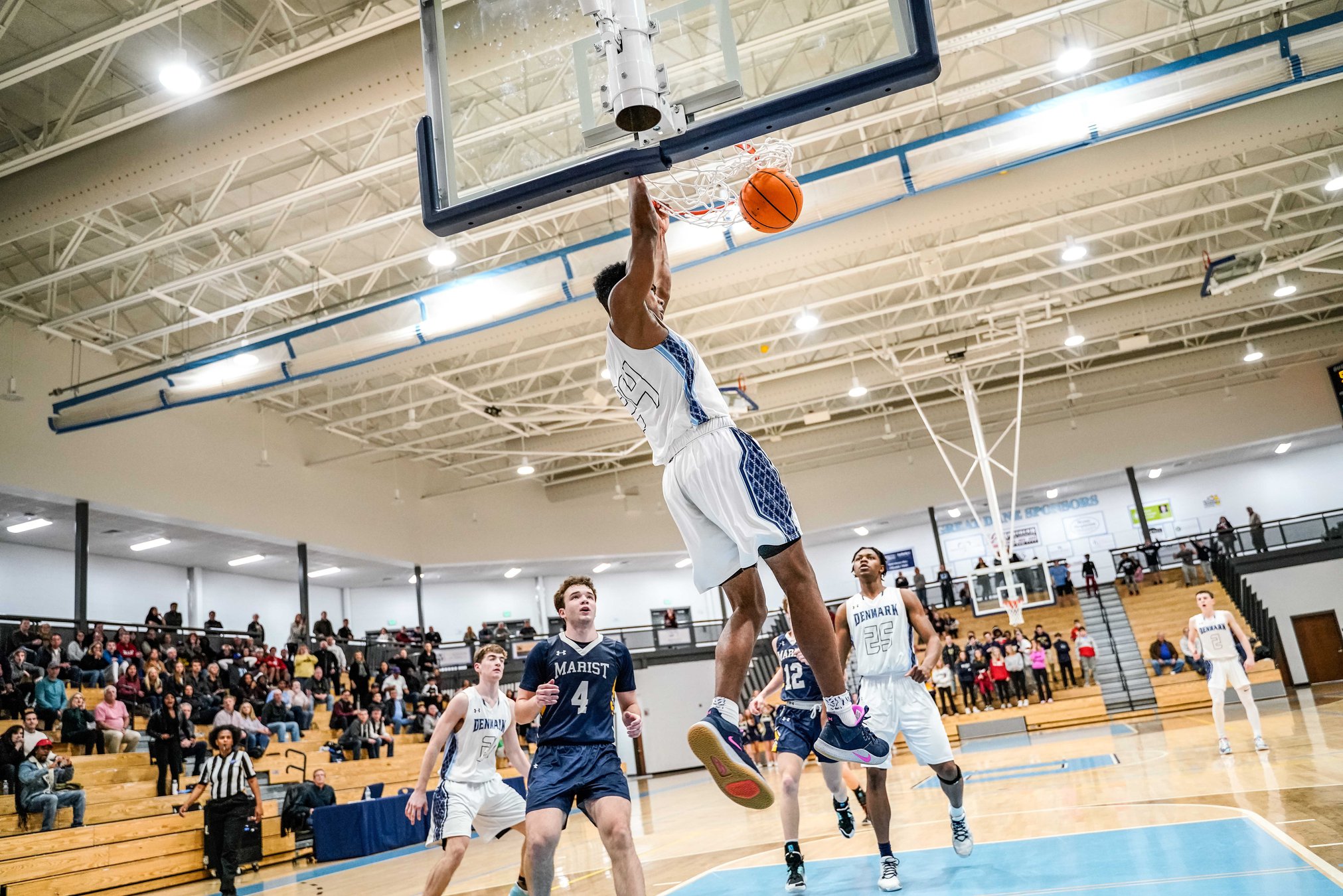 Basketball Denmark boys complete undefeated region slate with close