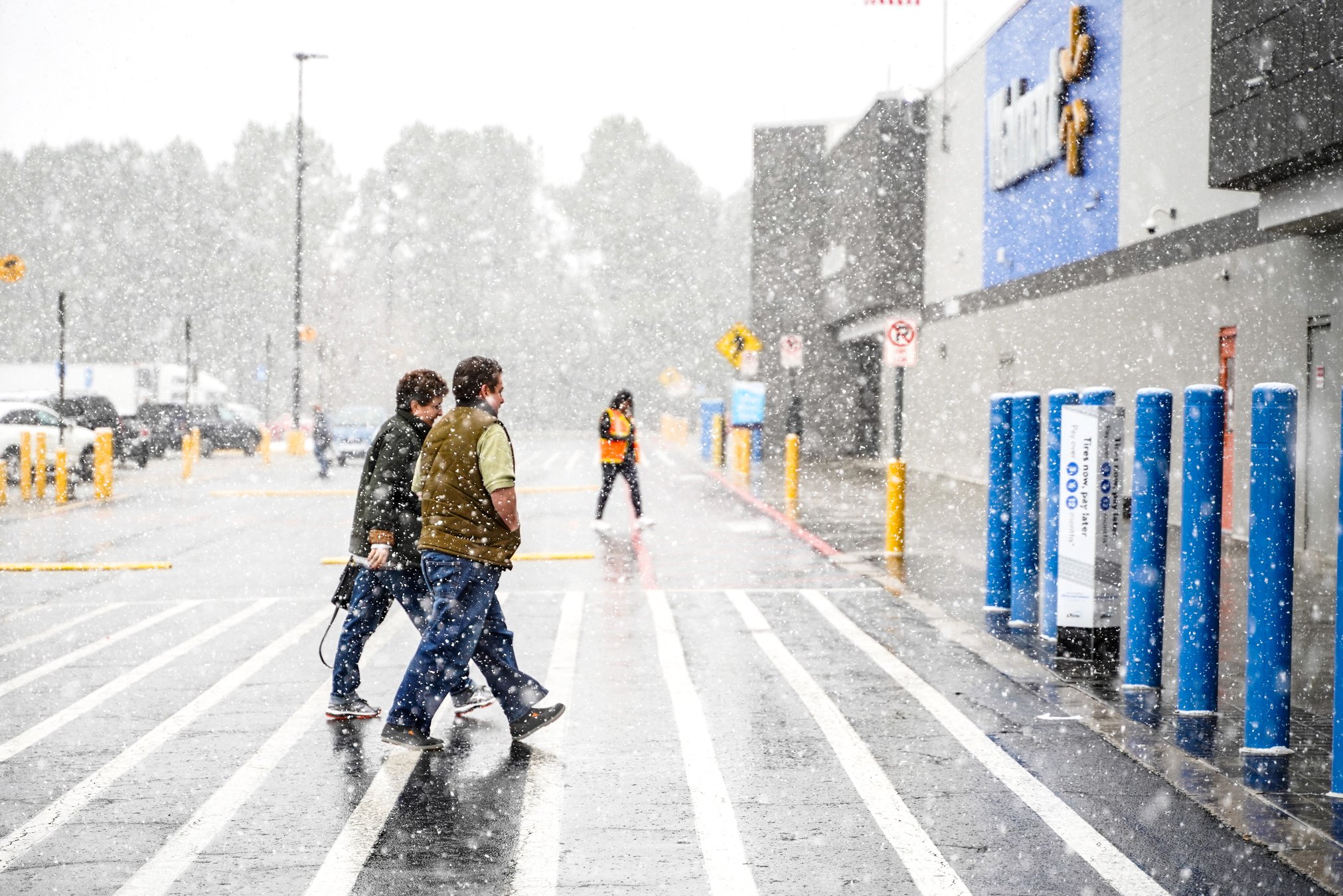 PHOTOS Snow falls as Forsyth County is under winter weather warning