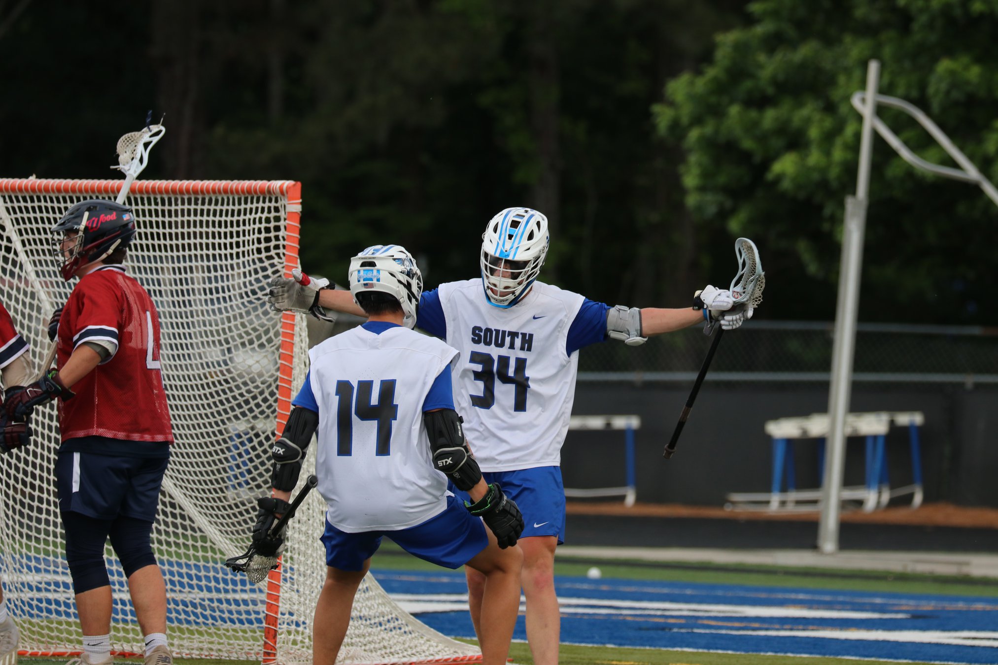 Lacrosse South boys dominate Woodstock to reach first Elite Eight