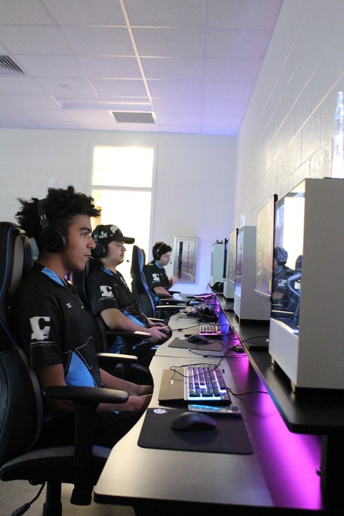 11232022 ESPORTS 9.jpg