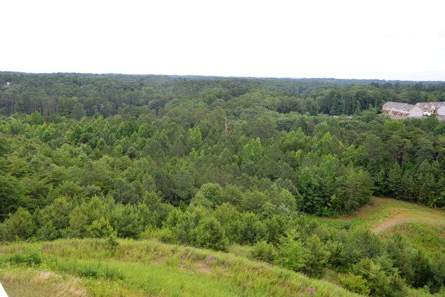 City of Cumming land on Lanier 400 Pkwy