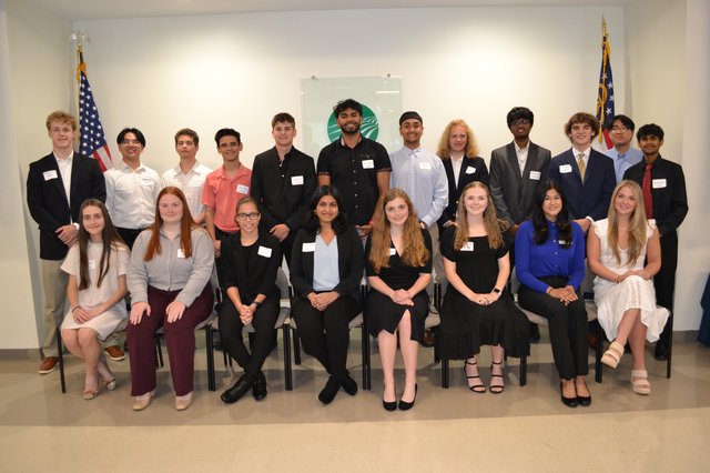 Sawnee EMC awards $100,000 in scholarships to these local high school ...