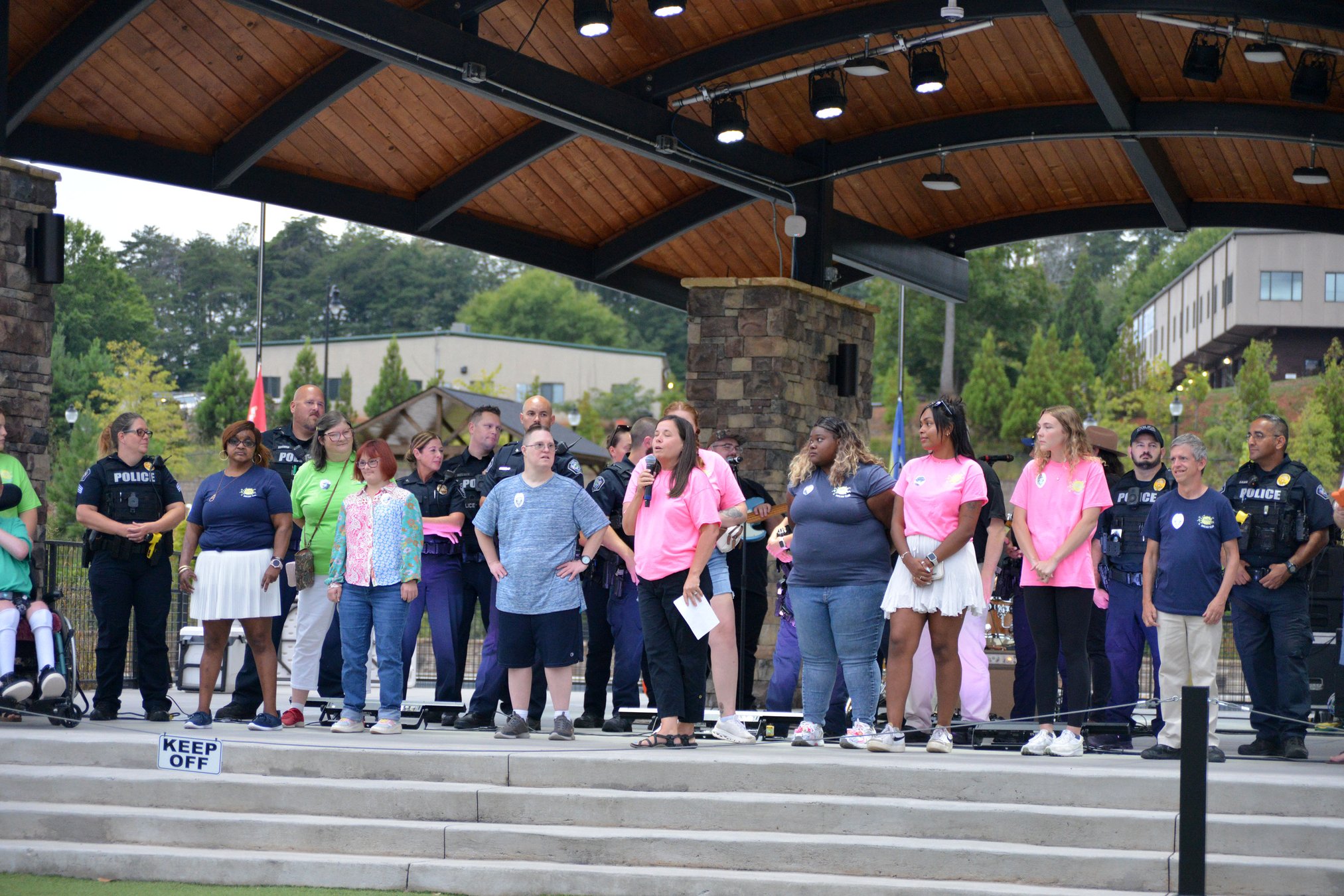 Community night of fun and fundraising nets nearly 50K for Creative Enterprises Forsyth News