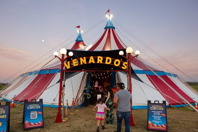10212024VENARDOS CIRCUS