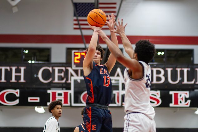 11272024 BASKETBALL 4