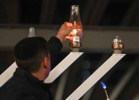 CHANUKAH HALCYON (2).jpg