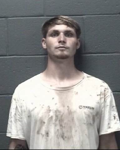 Suspect indicted for allegedly driving more than 100mph in police chase