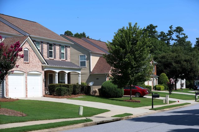 Neighborhood Nightmare Part 2: Homeowners say HOA mandates cost them thousands of dollars