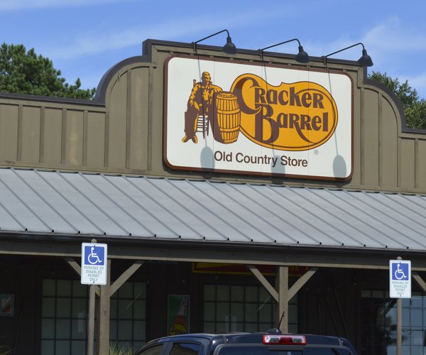 08252025CRACKER BARREL