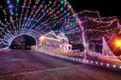 11222025HOLIDAY LIGHTS