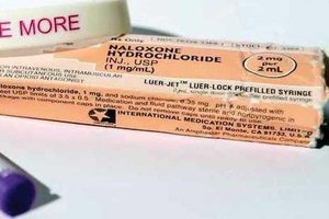 12092025NARCAN IN SCHOOLS