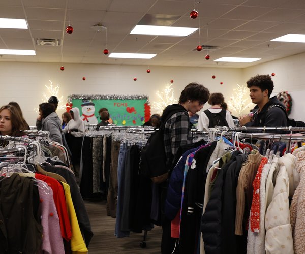 12102025THRIFTING EXTRAVAGANZA