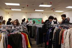 12102025THRIFTING EXTRAVAGANZA