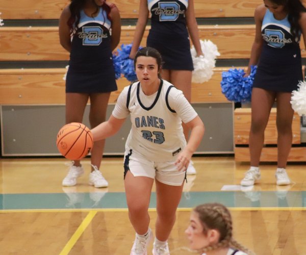 Denmark girls bball 010326