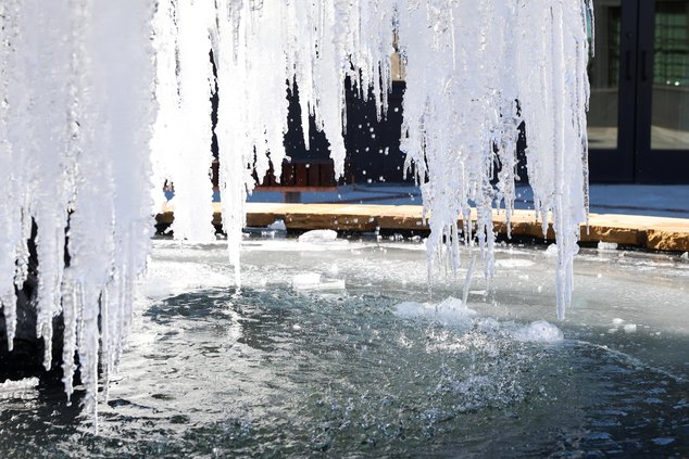 01282026FROZEN FOUNTAIN