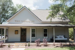 03162926RENOVATED FARMHOUSE