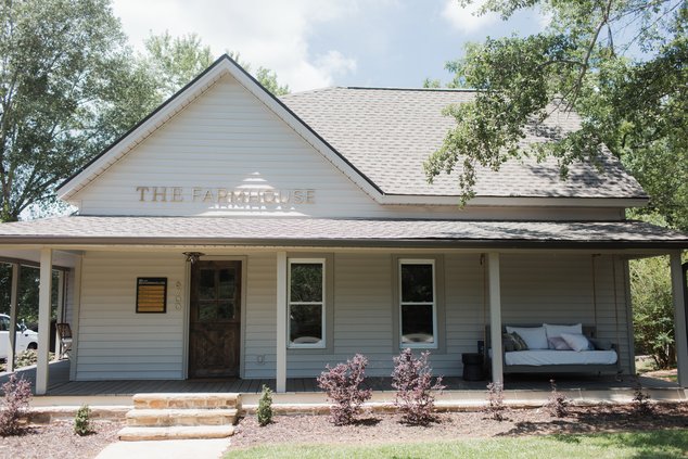 03162926RENOVATED FARMHOUSE