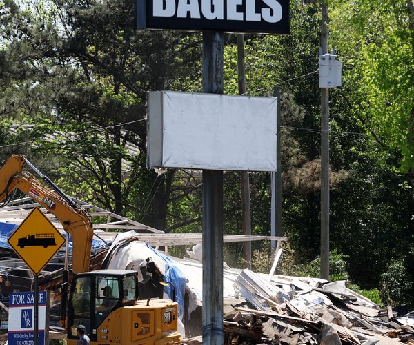04102026BB'S BAGELS DEMOLITION