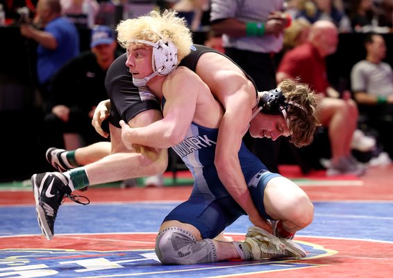 0411ALL-COUNTY WRESTLING