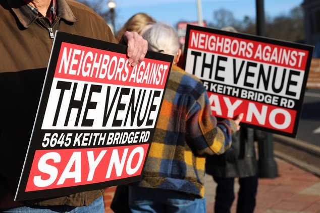 02052026VENUE PICKETING