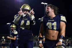 082826_scr_WestForsythFootball_112.jpg