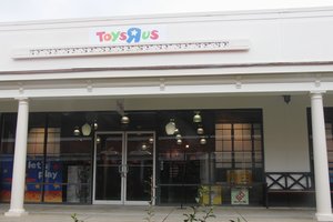 10052026TOYS R US OPENS