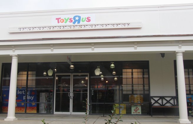 10052026TOYS R US OPENS