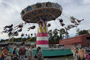 10082026FAIR OPENS