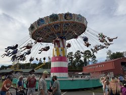 10082026FAIR OPENS